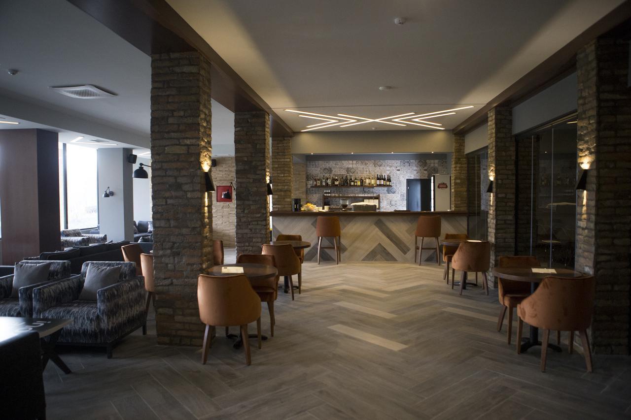 A Hoteli - Hotel Slatina Vrnjačka Banja Exterior foto